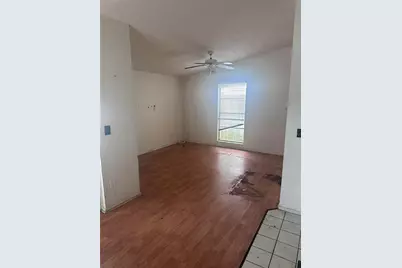 8240 Ravencroft Drive, Tampa, FL 33615 - Photo 5