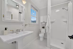 1209 Clouser Ave, Orlando, FL 32804 - Photo 17