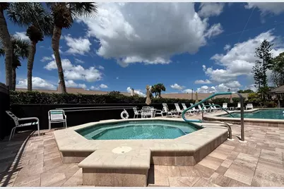 5847 Clubside Drive, Sarasota, FL 34243 - Photo 17