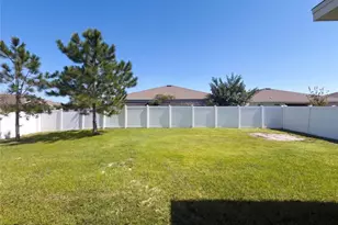 585 Barrier Reef St, Ruskin, FL 33570 - Photo 5
