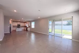 585 Barrier Reef St, Ruskin, FL 33570 - Photo 17