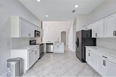 2165 The Oaks Boulevard, Kissimmee, FL 34746 - Photo 9