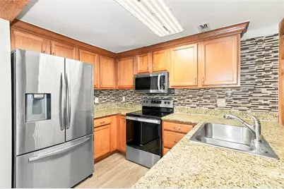 10102 Hickory Hollow Court, Tampa, FL 33615 - Photo 11