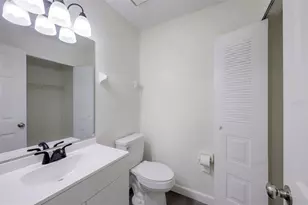 6266 Yorktown Dr, Orlando, FL 32807 - Photo 11