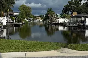 22 Cypress Dr, Palm Harbor, FL 34684 - Photo 5