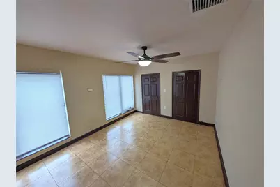 2001 E Robson Street, Tampa, FL 33610 - Photo 13