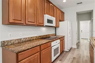 6375 San Lazaro Ct, Orlando, FL 32835 - Photo 7