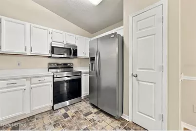 4926 Garden Moss Circle S, Jacksonville, FL 32257 - Photo 13