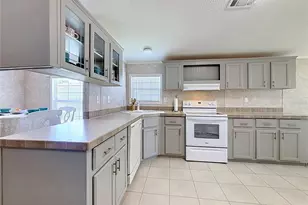 2733 Rivkin Dr, Kissimmee, FL 34758 - Photo 33