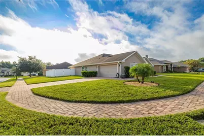 702 Country Walk Cove, Eagle Lake, FL 33839 - Photo 3