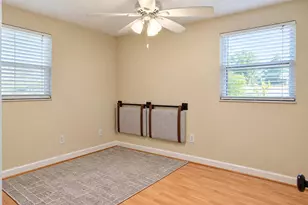 6526 3rd Ave S, Saint Petersburg, FL 33707 - Photo 27