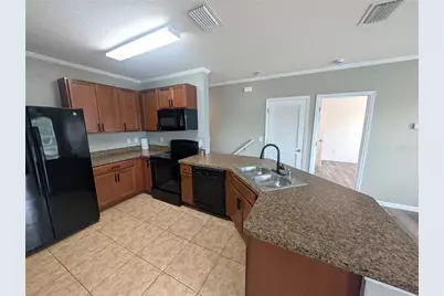 803 Ashentree Drive, Plant City, FL 33563 - Photo 3