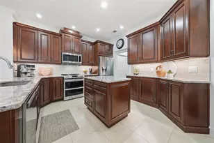 13850 Bluewater Cir, Orlando, FL 32828 - Photo 11