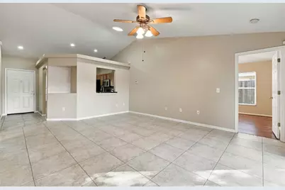 10806 Brown Trout Circle, Orlando, FL 32825 - Photo 9