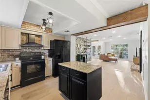 9627 Hidden Oaks Cir, Tampa, FL 33612 - Photo 27