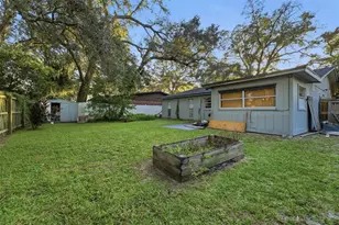 9627 Hidden Oaks Cir, Tampa, FL 33612 - Photo 37