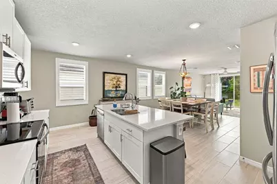 3708 Radiant Mountain Drive, Plant City, FL 33565 - Photo 13