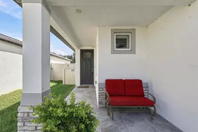 3708 Radiant Mountain Drive, Plant City, FL 33565 - Photo 3