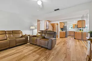 172 115th Ave N, Saint Petersburg, FL 33716 - Photo 5