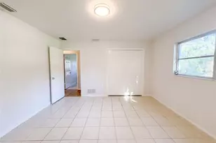 3705 Malec Cir, Sarasota, FL 34233 - Photo 17