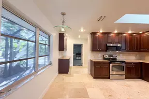 3705 Malec Cir, Sarasota, FL 34233 - Photo 7