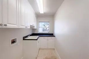 3705 Malec Cir, Sarasota, FL 34233 - Photo 29