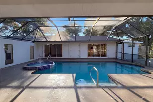 3705 Malec Cir, Sarasota, FL 34233 - Photo 5