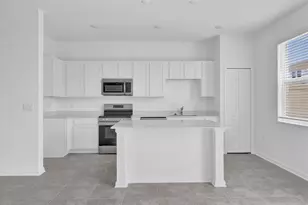 2474 Skyline Loop, Kissimmee, FL 34758 - Photo 7
