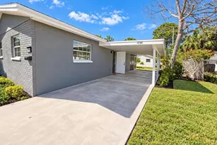 1735 New Hampshire Ave NE, Saint Petersburg, FL 33703 - Photo 15