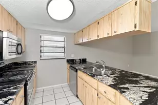 7752 Royal Stewart Dr, New Port Richey, FL 34653 - Photo 9