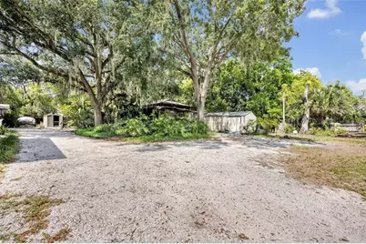 2418 W 1st Street, Sanford, FL 32771 - Photo 37