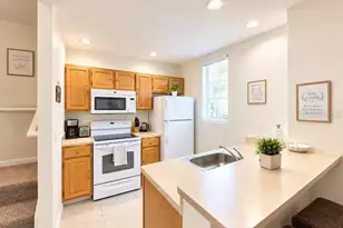 4005 Venetian Bay Dr, Kissimmee, FL 34741 - Photo 3
