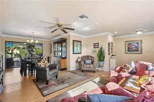 10468 95th St, Seminole, FL 33777 - Photo 5