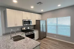 3304 Summer Island Ct, Valrico, FL 33594 - Photo 5