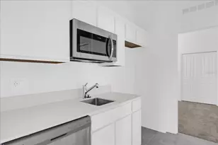 4385 Pebbles Throw Dr, Kissimmee, FL 34746 - Photo 5