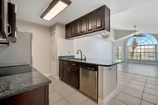 2452 Sweetwater Club Cir, Kissimmee, FL 34746 - Photo 3