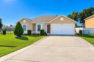 148 Dorchester Ct, Kissimmee, FL 34758 - Photo 1