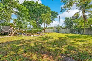 1530 NE 43rd Ct, Pompano Beach, FL 33064 - Photo 17