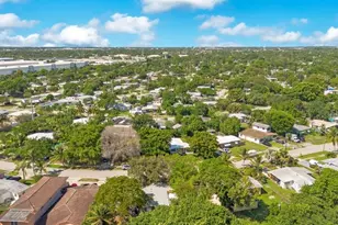 1530 NE 43rd Ct, Pompano Beach, FL 33064 - Photo 23