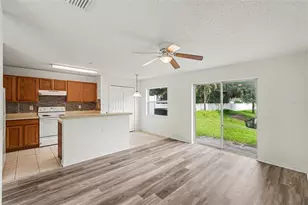 8419 Edgewater Pl Blvd, Tampa, FL 33615 - Photo 13