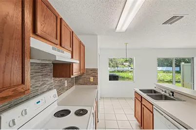 8419 Edgewater Place Boulevard, Tampa, FL 33615 - Photo 17