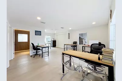 690 N Semoran Boulevard, Orlando, FL 32807 - Photo 11