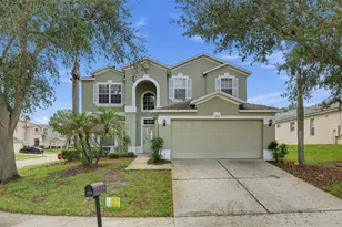 913 Henley Cir, Davenport, FL 33896 - Photo 1