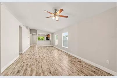 1952 Hawks View Drive, Ruskin, FL 33570 - Photo 5