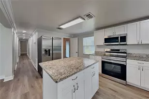1929 24th St S, Saint Petersburg, FL 33712 - Photo 5