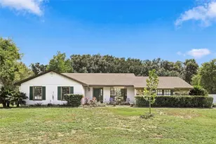 2460 E Crooked Lake Club Blvd, Eustis, FL 32726 - Photo 1