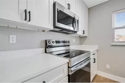 327 Amador Circle, Orlando, FL 32810 - Photo 21