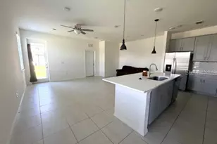 4371 Creek Cv Ln, Kissimmee, FL 34744 - Photo 3