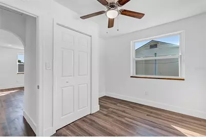 2027 30th Avenue N, Saint Petersburg, FL 33713 - Photo 5