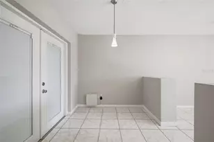 7730 Hinsdale Dr, Tampa, FL 33615 - Photo 9